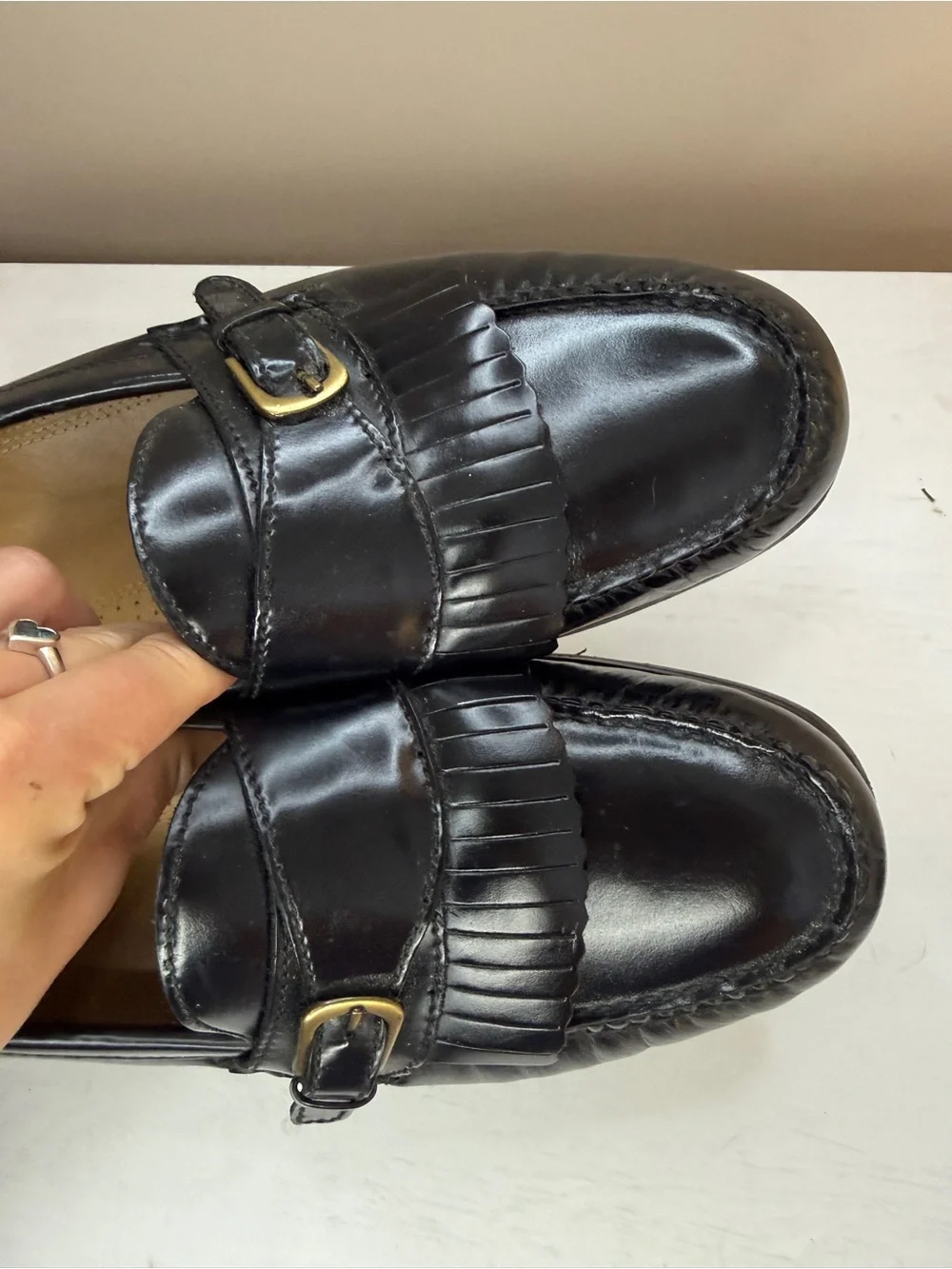 Cole Haan Black Leather Loafer with Fringe and Buckle Men's 11.5D